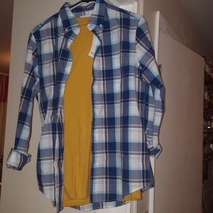 American Eagle men's button up with t-shirt